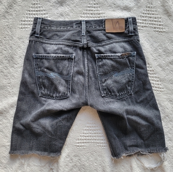 Nudie Black Distressed High-Waisted Cut Off Midi Jean Shorts with raw  hem - Picture 2 of 12
